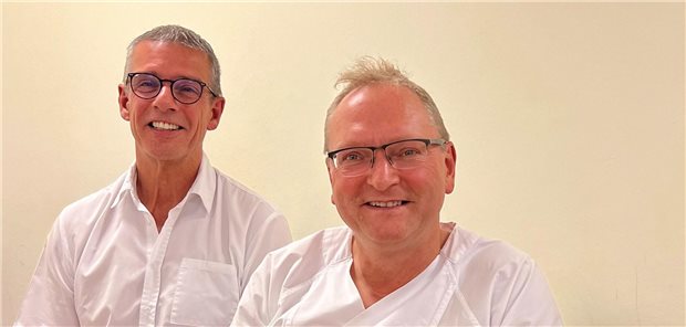 Frank Jordan übernimmt Kardiologie im MVZ des Westküstenklinikums Heide Dr. Christian Lüer (links) hat seinen kardiologischen Sitz in Heide an Frank Jordan abgegeben.