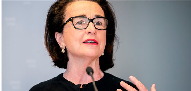 Das moralische Dilemma mit dem Pernkopf-Atlas Dr. Christiane Druml ist Direktorin des Josephinums mit den medizinischen Sammlungen der MedUni Wien.