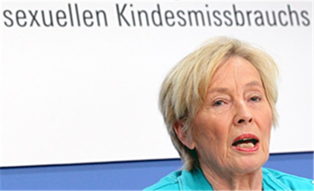 Missbrauchsopfer leiden Jahrzehnte nach der Tat Dr. Christine Bergmann: Hilfe auch nach Verjährung.