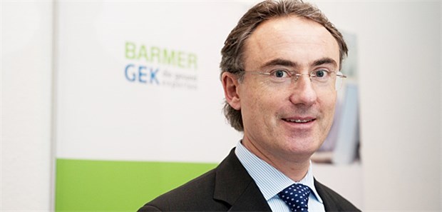 Barmer GEK will HPV-Test bezahlen Dr. Christoph Straub, Vorstandsvorsitzender der Barmer GEK, setzt sich für den HPV-Test als Kassenleistung ein.
