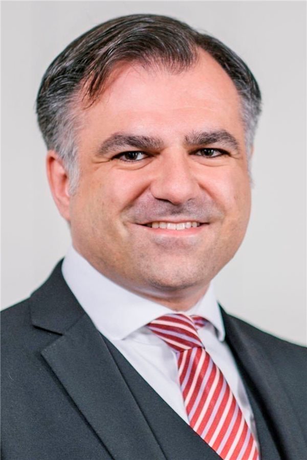 Abgeordnete im Gesundheitsausschuss: Dr. Christos Pantazis (SPD) Dr. Christos Pantazis (SPD)