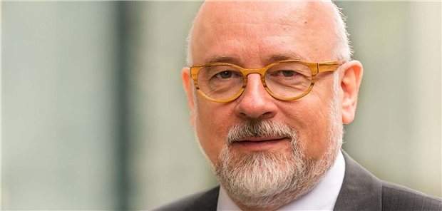SpiFa-Chef: „So wird das System am Ende kaputtgespart“ Dr. Dirk Heinrich, HNO-Arzt und Allgemeinmediziner, Vorsitzender des Spitzenverbands Fachärzte Deutschlands und Vorstandsvorsitzender des Virchowbundes.
