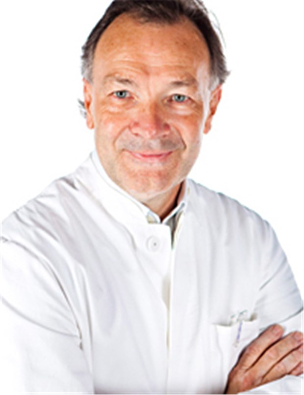 Jesinghaus lässt Präsidentschaftskandidatur offen Dr. Dirk Jesinghaus ist Vorsitzender des Facharztforums.