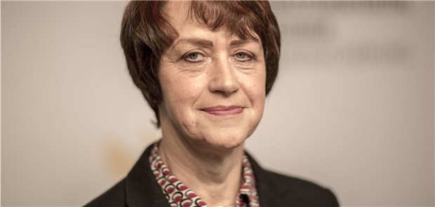 Corona-Kosten: Wie die Kassen ein Milliarden-Defizit verhindern wollen Dr. Doris Pfeiffer ist seit 2007 Vorstandsvorsitzende des GKV Spitzenverbandes.
