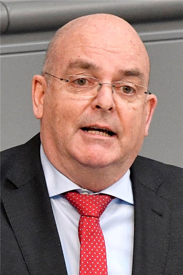 Abgeordnete im Porträt: Dr. Edgar Franke (SPD) Dr. Edgar Franke (SPD)