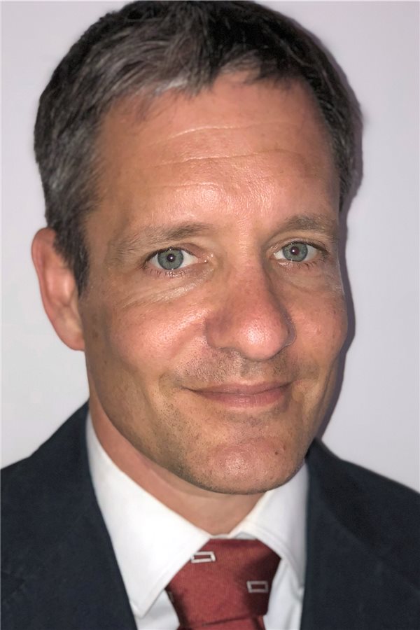 So gut klappt das Corona-Impfen in der Hausarztpraxis Dr. Fabian Holbe impft in Neuburg in Nordwestmecklenburg bereits Patienten in seiner Praxis. Die Termine werden über das Impfzentrum vereinbart.