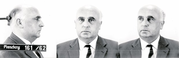 Auschwitz-Arzt, Lichtgestalt, Mordhelfer Dr. Franz Lucas bei seiner erkennungsdienstlichen Behandlung Anfang der 1960er Jahre.