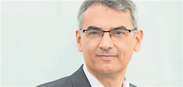 „Das Gesetz entbehrt an vielen Stellen jeglicher Evidenz“ Dr. Gerhard Schillinger ist Facharzt für Neurochirurgie. Seit 2009 leitet er den Stab Medizin im AOK-Bundesverband.