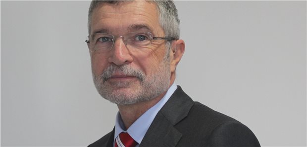 Dr. Gunter Hauptmann, Vorstand der KV Saarland, berichtet über eine kleine Anzahl Impfdosen für niedergelassene Ärzte.