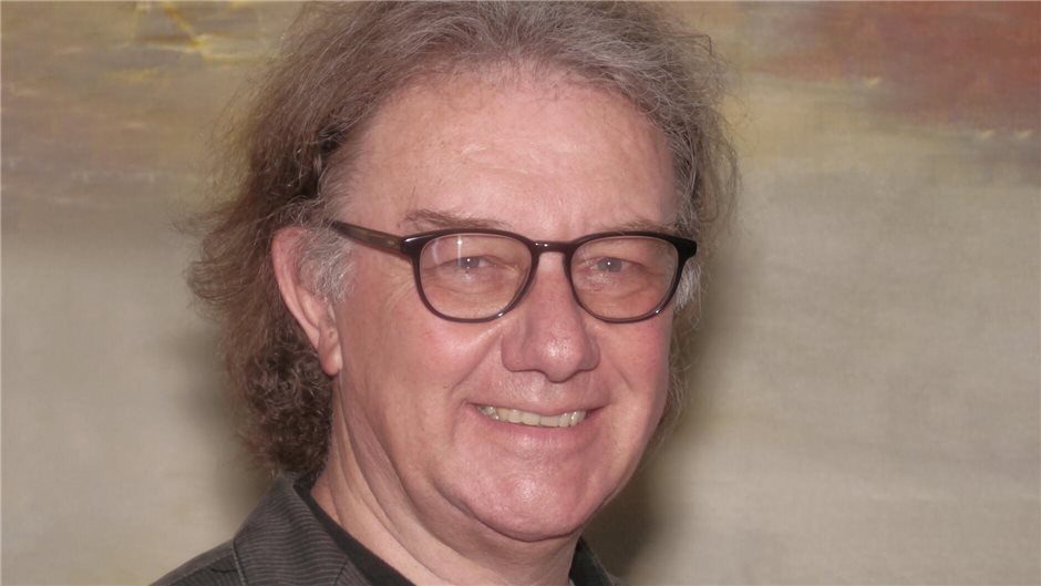 Dr. Hans-J. Schrörs ist Allgemeinmediziner und seit Jahren als Impfaktivist in d...