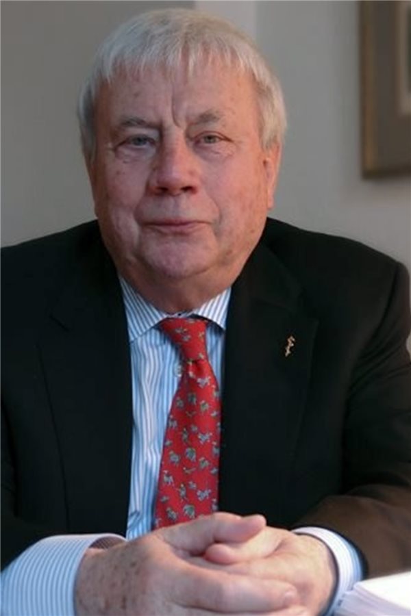 Dr. Jürgen Bausch