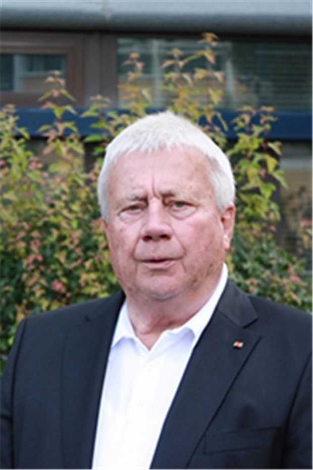Das Mischpreisproblem ist ein Ärgernis für Ärzte und Patienten Dr. Jürgen Bausch ist Ehrenvorsitzender der KV Hessen, Hausarzt und Pädiater