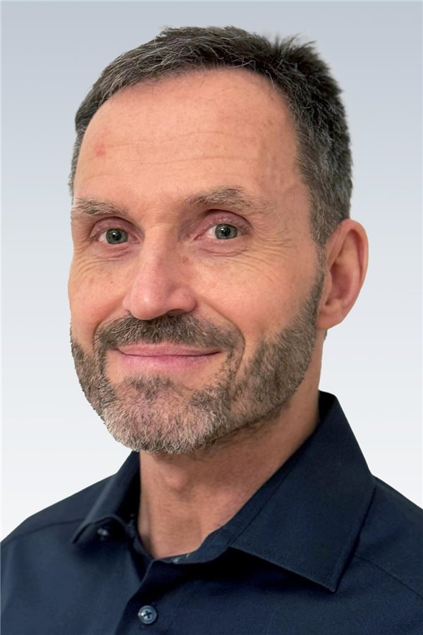 Wirbelsäulenchirurgie: Ropers wird Nachfolger von Halm und Quante in Neustadt Dr. Jürgen Ropers