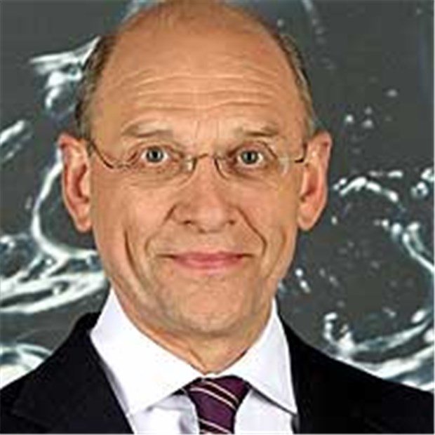 Pingelige oder qualitätsbewusste PKV? Dr. Klaus Theo Schröder ist seit Januar 2011 PKV-Ombudsmann.