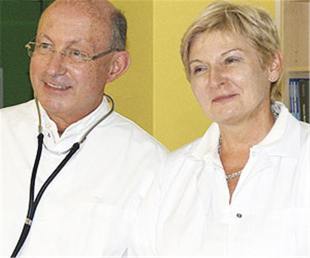 Polnisches Ärztepaar schließt Versorgungslücke Dr. Leszek Lacheta und seine Frau Malgorzata Babczynska-Lacheta haben das KV RegioMed Zentrum Guben besetzt.