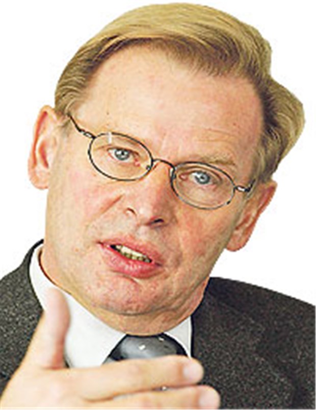 'Die Mauer geht auf? Damit macht man keine Witze!' Dr. Manfred Richter-Reichhelm