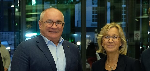 Klinikum Region Hannover verlängert Vertrag des Geschäftsführers Medizin Dr. Matthias Bracht (M.) bleibt bis 2028 Geschäftsführer Medizin des Klinikum Region Hannover.