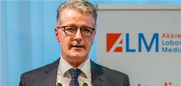 Dr. Michael Müller, Facharzt für Laboratoriumsmedizin und Vorstandsvorsitzender der Akkreditierten Labore in der Medizin – ALM e.V.