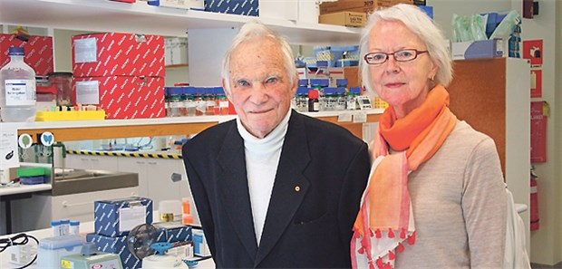 Hilfe für krebskranke Kinder des Outbacks Dr. Michael Willoughby und Professorin Ursula Kees haben die Kinderonkologie im PMH aufgebaut.