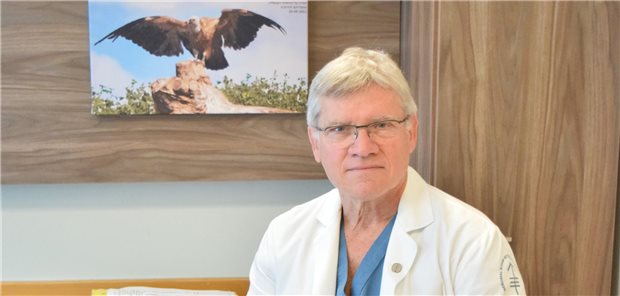 Dr. Nahum Nesher ist Chefarzt der Kardio-Thorax-Chirurgie im Souraski Medizinzentrum in Tel Aviv. 
