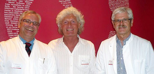 Drei Teamspieler - eine Herzensangelegenheit Dr. Norbert Gerich-Düsseldorf, Dr. Martin Klutmann und Dr. Bruno Rösch (von links) kooperieren seit 2009.