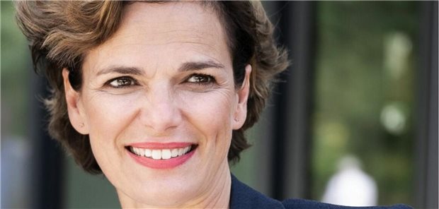 Österreichs Ex-Gesundheitsministerin als ECDC-Direktorin nominiert Dr. Pamela Rendi-Wagner ist vom ECDC-Vostand als nächste Direktorin der EU-Gesundheitsbehörde nominiert worden.