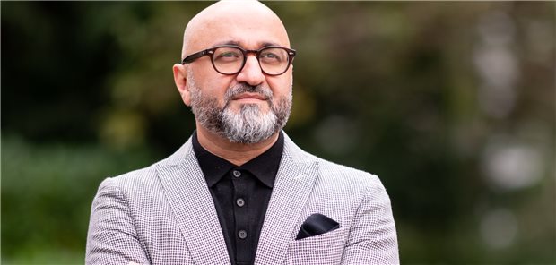 Kammerchef Emami mit bangem Blick Richtung Iran Dr. Pedram Emami, Präsident der Ärztekammer Hamburg, aufgenommen am 10. Oktober 2022 in Hamburg.