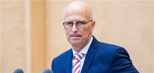 Ein Arzt an der Spitze des Bundesrats Dr. Peter Tschentscher (SPD), Erster Bürgermeister der Hansestadt Hamburg und neuer Bundesratspräsiden.