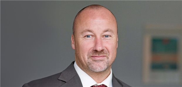Dr. Ralf Paland ist neuer Klinikchef am FEK Neumünster Dr. Ralf Paland ist neuer Klinikchef am FEK Neumünster