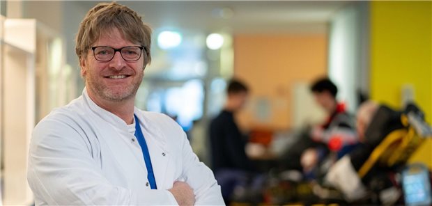 Dr. Robert Stöhr leitet Notfallzentrum in Leipzig Dr. Robert Stöhr ist seit Beginn dieses Jahres neuer Leiter des Zentrums für Notfallmedizin am Klinikum St. Georg in Leipzig.