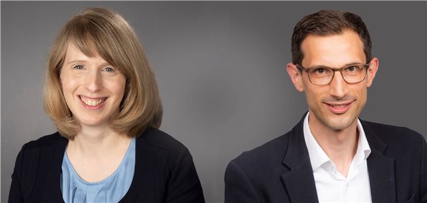 Dr. Sabine Muth (links) vom Institut für Immunologie der Universitätsmedizin Mainz und Dr. Michael Kühn von der III. Medizinischen Klinik und Poliklinik der Universitätsmedizin Mainz erhalten beide den Boehringer-Ingelheim-Preis.