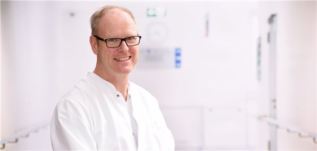 Sven Oosterloo leitet das Adipositaszentrum Mittelrhein Dr. Sven Oosterloo leitet künftig das Adipositaszentrum Mittelrhein in Koblenz.