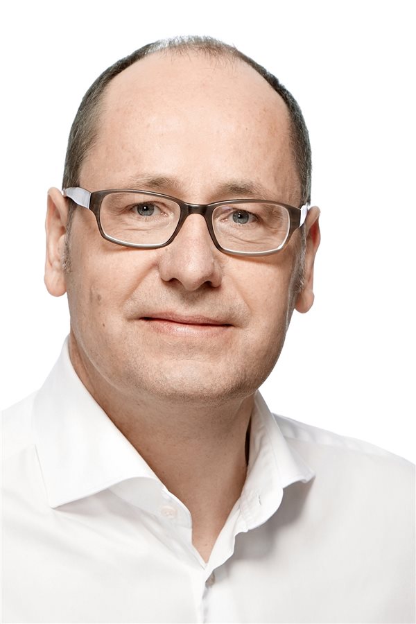 Novartis Deutschland unter neuer Leitung Dr. Thomas Lang