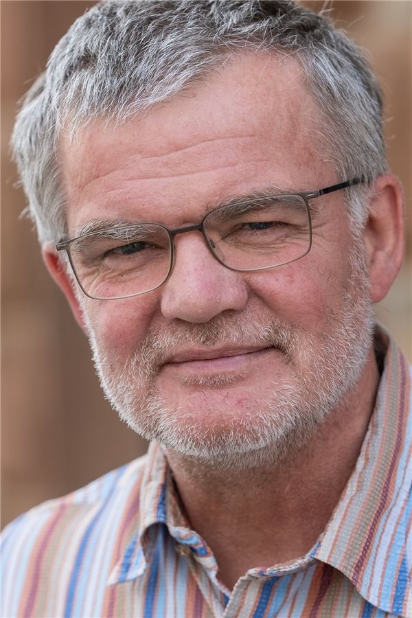 Hausbesuch für die Seele Dr. Ulrich Oehlenschläger sammelt seit 2018 Erfahrungen mit der Therapie zu Hause.