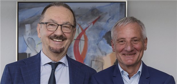 Baumgärtner leitet Stabwechsel bei MEDI Baden-Württemberg ein Dr. Werner Baumgärtner (li.) zieht sich bei MEDI Baden-Württemberg zurück – und präsentiert den Kardiologen Dr. Norbert Smetak als seinen Wunschnachfolger.
