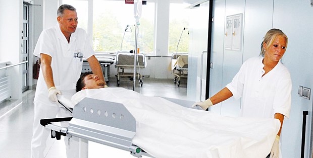 Integrierte Versorgung läuft auch ohne Vertrag Drei Jahre IV-Arbeit in Leverkusen zeigten: Feste Behandlungspfade in ambulanter und stationärer Versorgung senken die Zahl der Klinik-Neueinweisungen in solchen Projekten.