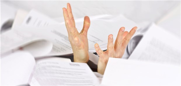 Mehr Zeit für Patienten statt Bürokratie – ist das möglich? Drohen Ärzte in der Bürokratieflut unterzugehen – zulasten der Versorgung von Patienten? Bis zu einem Tag pro Woche verwenden Ärzte offenbar für die Bearbeitung von Formalien.