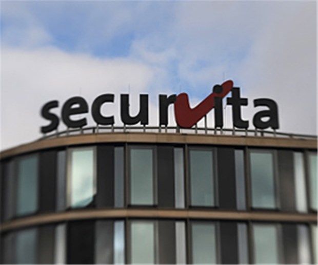 Staatsanwälte durchsuchen Securvita-Zentrale Dunkle Wolken über der Securvita in Hamburg.