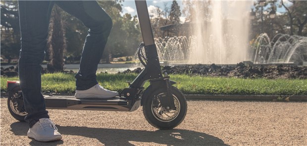 E-Scooter – ein ärztlicher Alptraum? E-Scooter fahren nun auch auf deutschen Straßen.