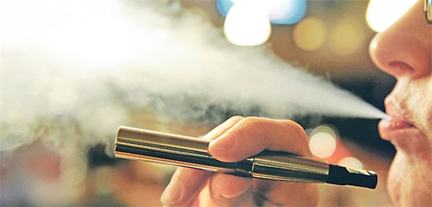 Fluch und Segen der E-Zigaretten E-Zigarette: neues Suchtmittel oder ein weiteres Nikotinersatzprodukt für die Entwöhnung?