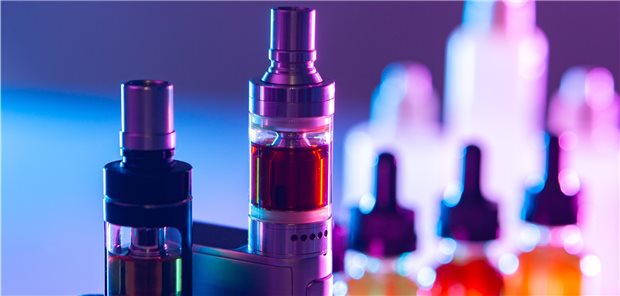 Wie gefährlich sind E-Liquids in Deutschland? E-Zigaretten und Liquids: Vom Selbermischen der Flüssigkeiten ist dringend abzuraten, warnt das Bundesinstitut für Risikobewertung.