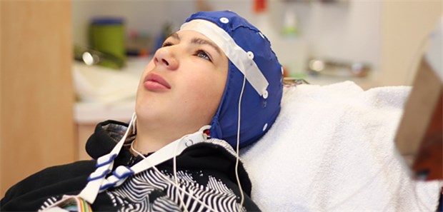 Lehrer wissen zu wenig über Epilepsie EEG-Untersuchung: Fünf von 1000 Kindern haben Epilepsie.