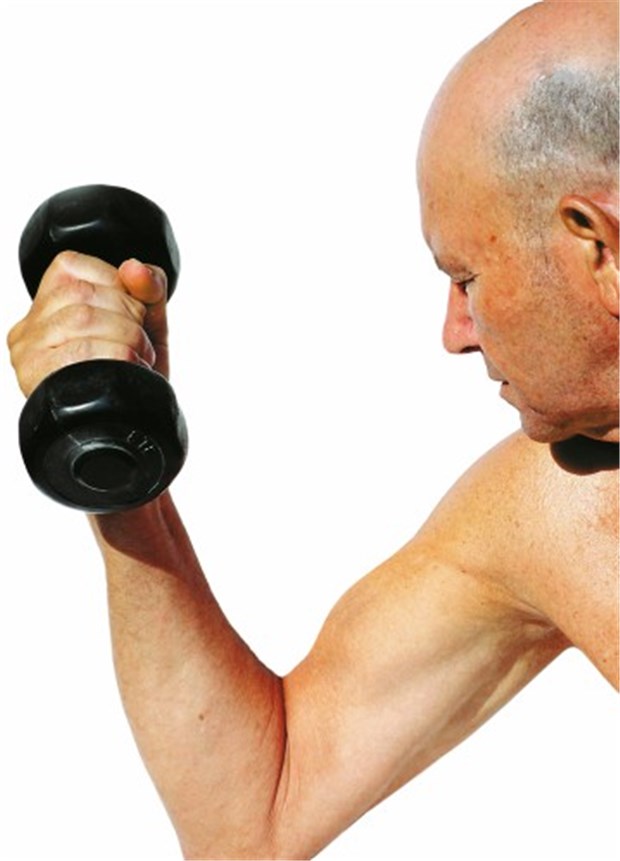Fünf Stunden pro Woche Krafttraining oder Radeln - das reicht, um gesünder zu altern Egal ob Krafttraining oder Joggen - wer im Alter gesund bleiben will, sollte sich bewegen. © Graça Victoria / fotolia.com