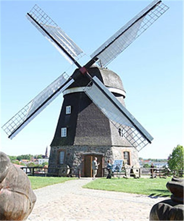 Darum sind Hausärzte im Nordosten doch glücklich Ein Besuch der Windmühle von Woldegk lohnt sich: Die Landärzte in Mecklenburg-Vorpommern schätzen die zahlreichen Freizeitmöglichkeiten in der Natur.