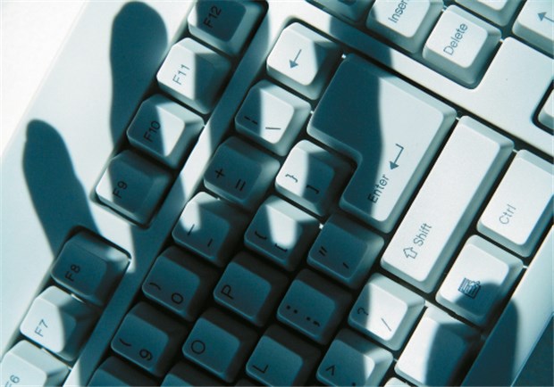 BKK-Skandal: Leichtfertigkeit machte den Datenklau erst möglich Ein Call-Center hat es Dieben leicht gemacht: Am heimischen PC konnten die Mitarbeiter auf die Versichertendaten zugreifen. © Feng Yu / fotolia.com