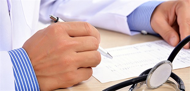 Ein Entlassbrief aus dem Krankenhaus ist für Patienten oft unverständlich.