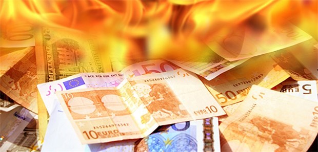 Arzt kämpft nach Feuer um Existenz Ein Feuer kann die finanzielle Existenz bedrohen.
