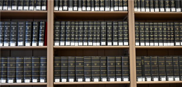 Ein Fundus legistischer Lyrik: das Bundesgesetzblatt, hübsch gebunden und mindestens so unterhaltsam wie das Kursbuch der Bahn.