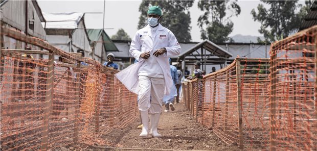 Ein Gesundheitsarbeiter im Kongo