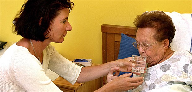 Von prima Klima weit entfernt Ein Großteil der befragten Pflegekräfte gab an, dass die derzeitige personelle Ausstattung den aktuellen Anforderungen nicht gerecht wird.